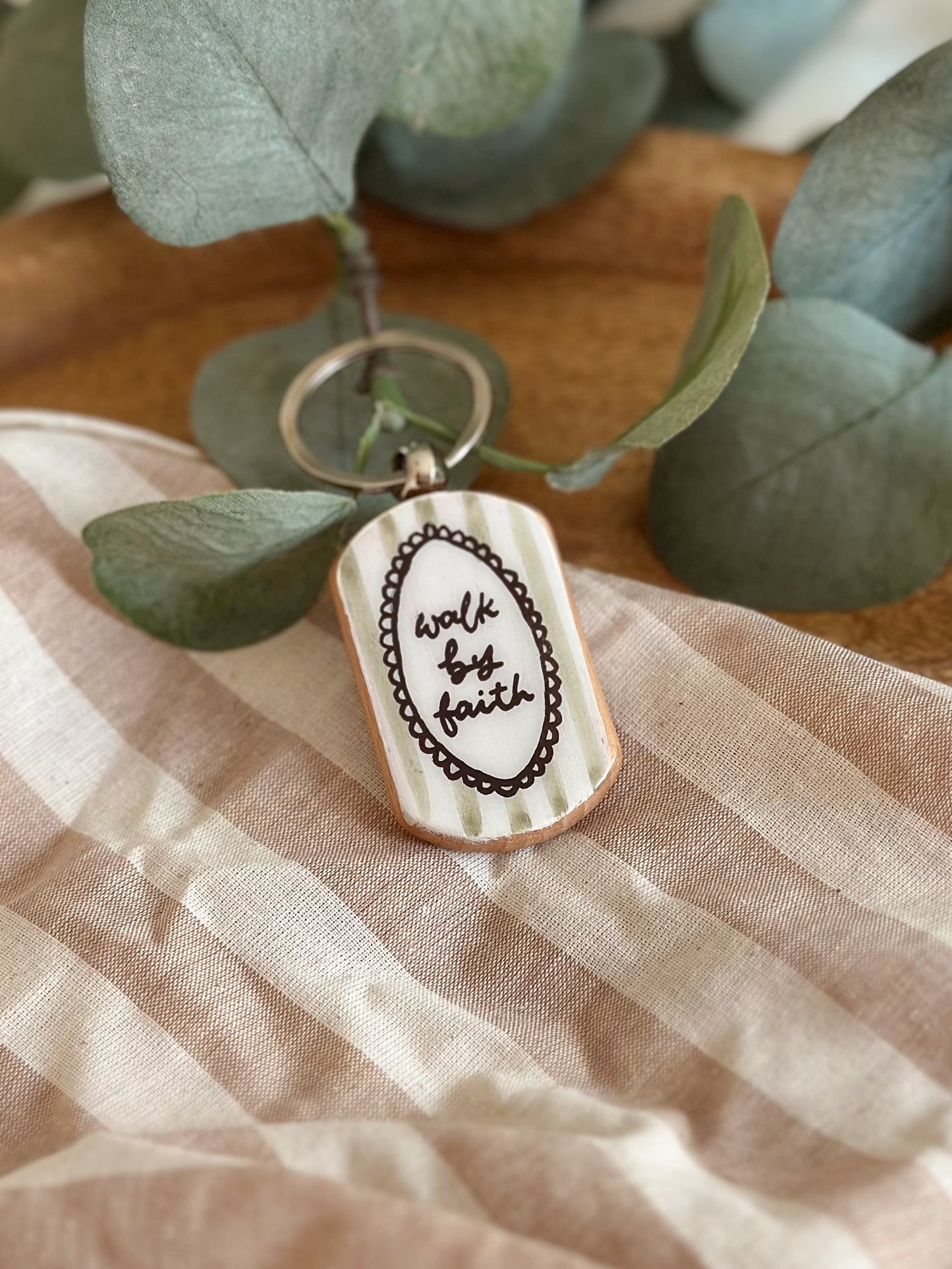 Walk by faith - Keyring